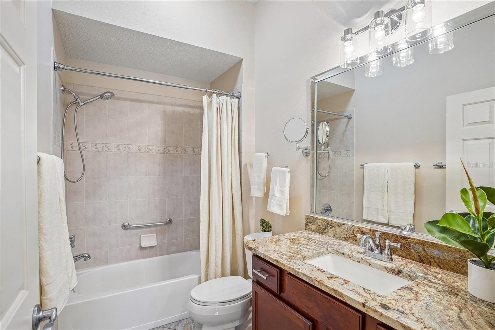 Second Bathroom - 494 ARBELLA LOOP, THE VILLAGES