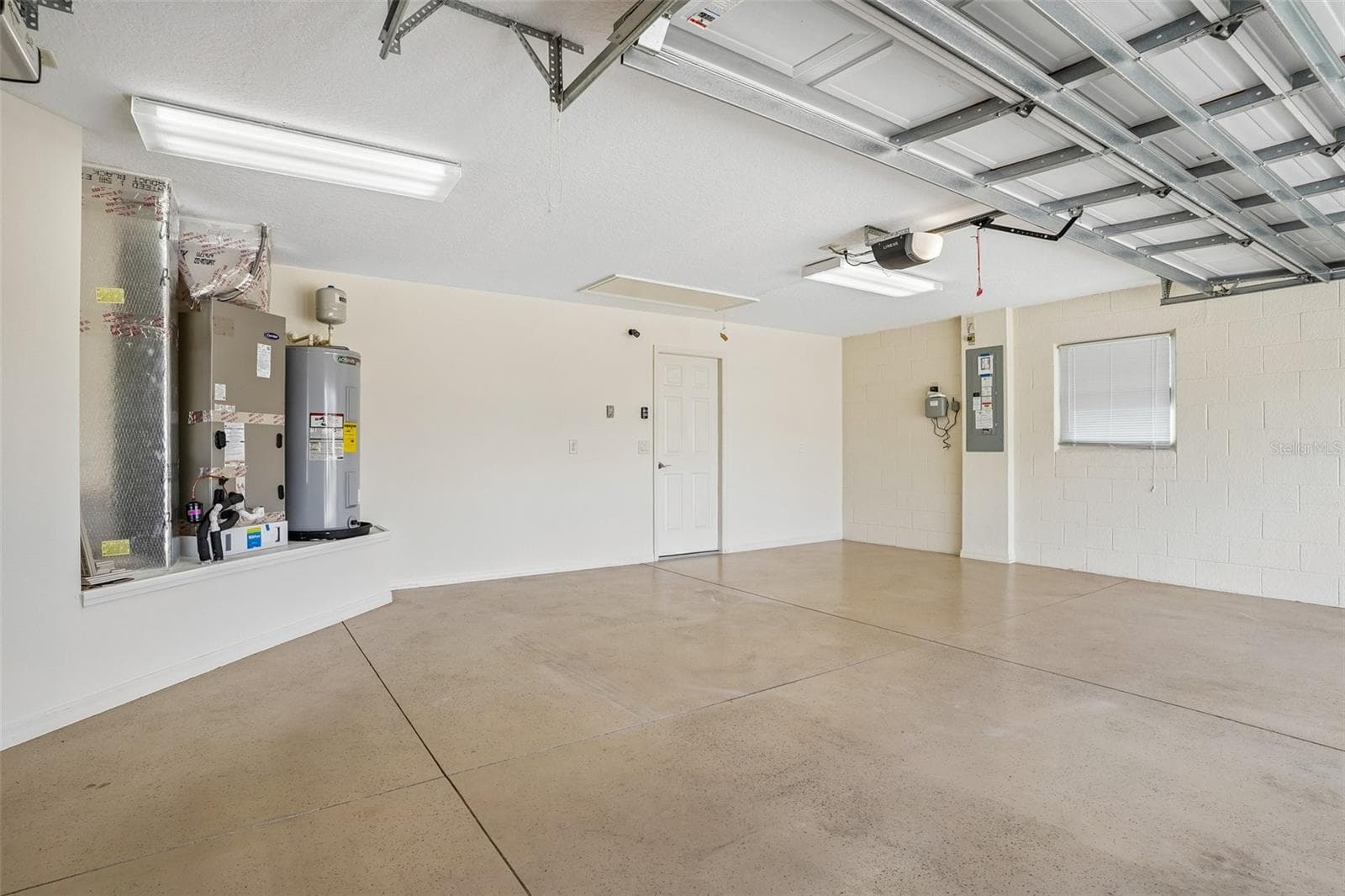 2 Car + Golf Cart Garage - 494 ARBELLA LOOP, THE VILLAGES