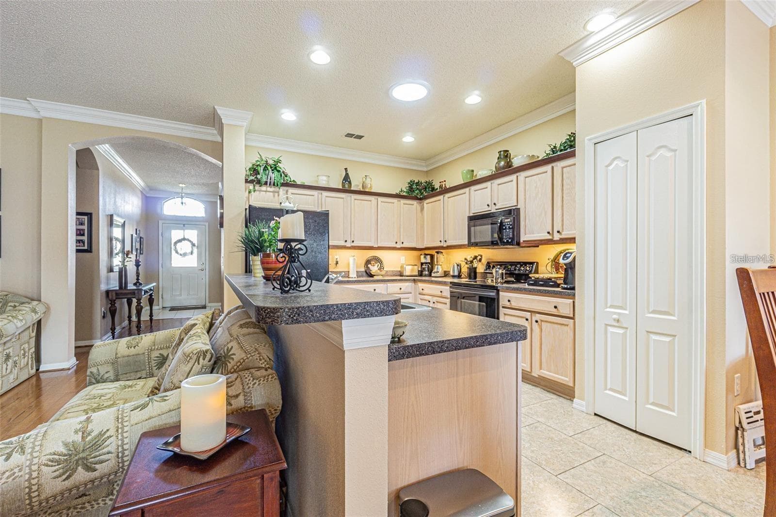 Single Family Residence at 2514 SANDY HILL CT, HOLIDAY, photo 6 of 26