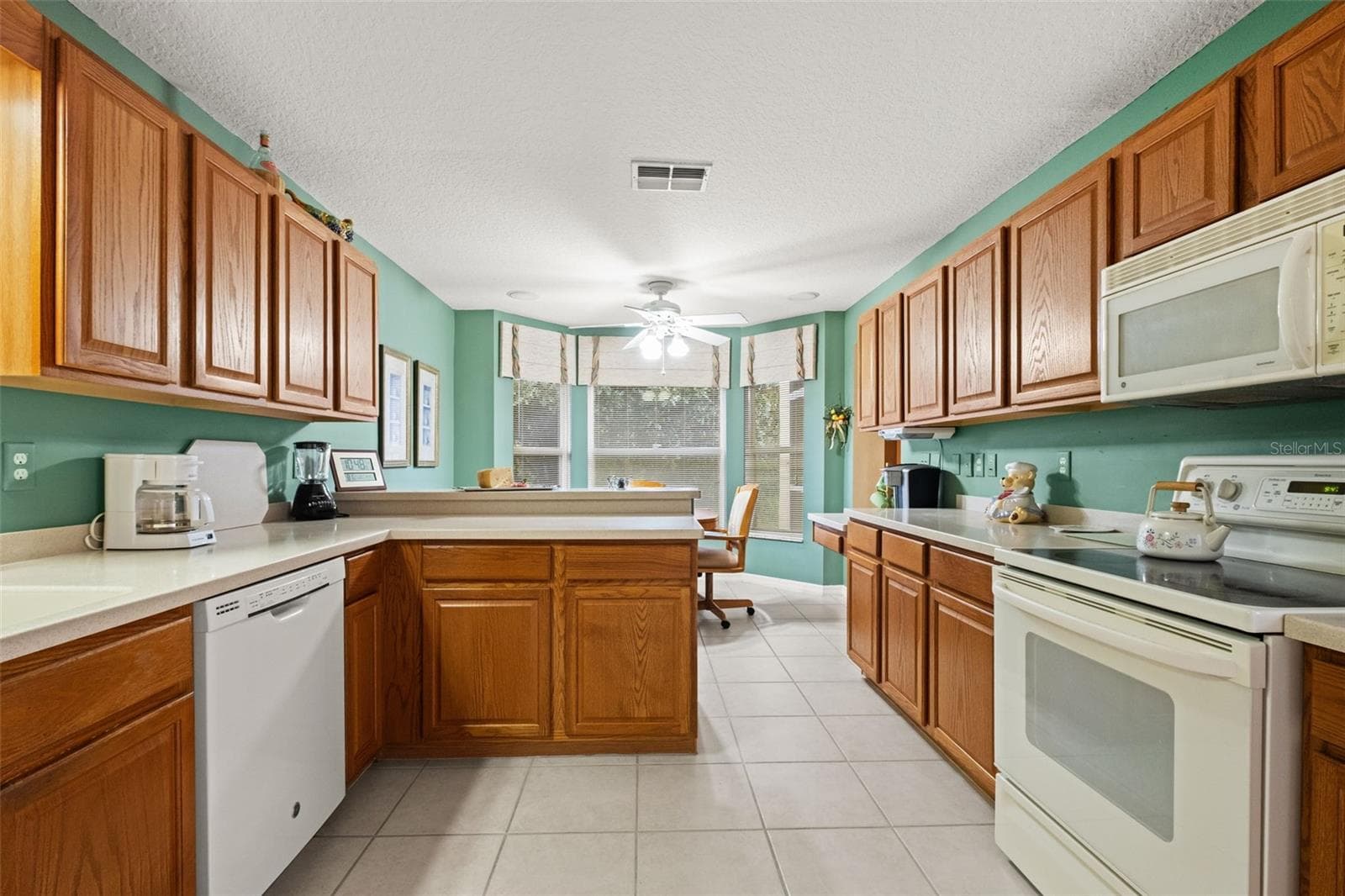 Single Family Residence at 10628 COLLAR DR, SAN ANTONIO, photo 19 of 39