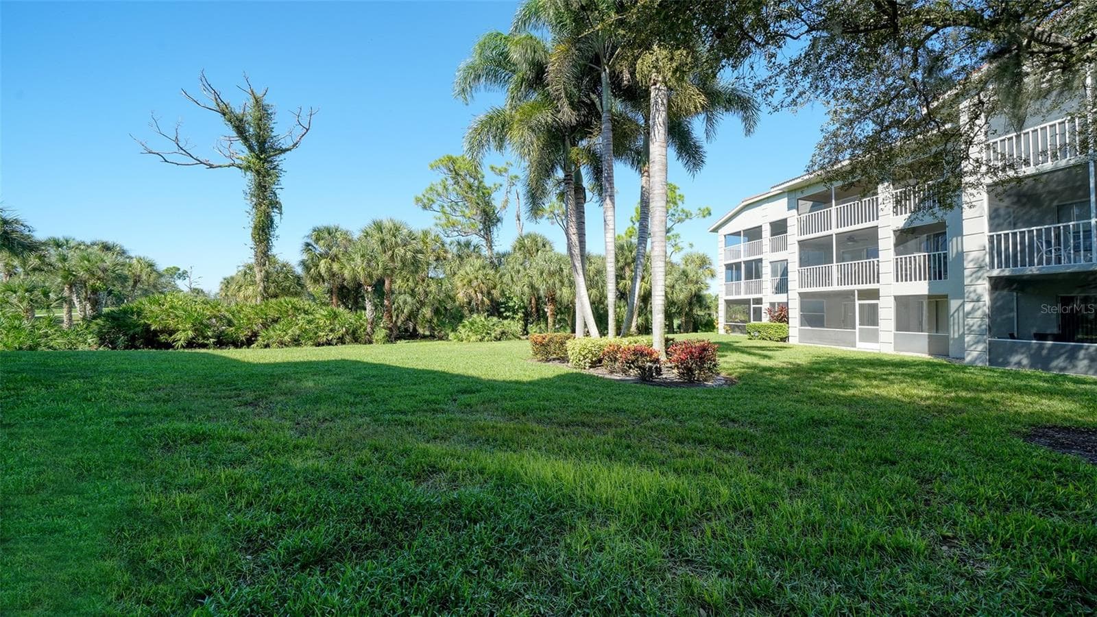 Condominium at 9330 CLUBSIDE CIR #3110, SARASOTA, photo 17 of 30