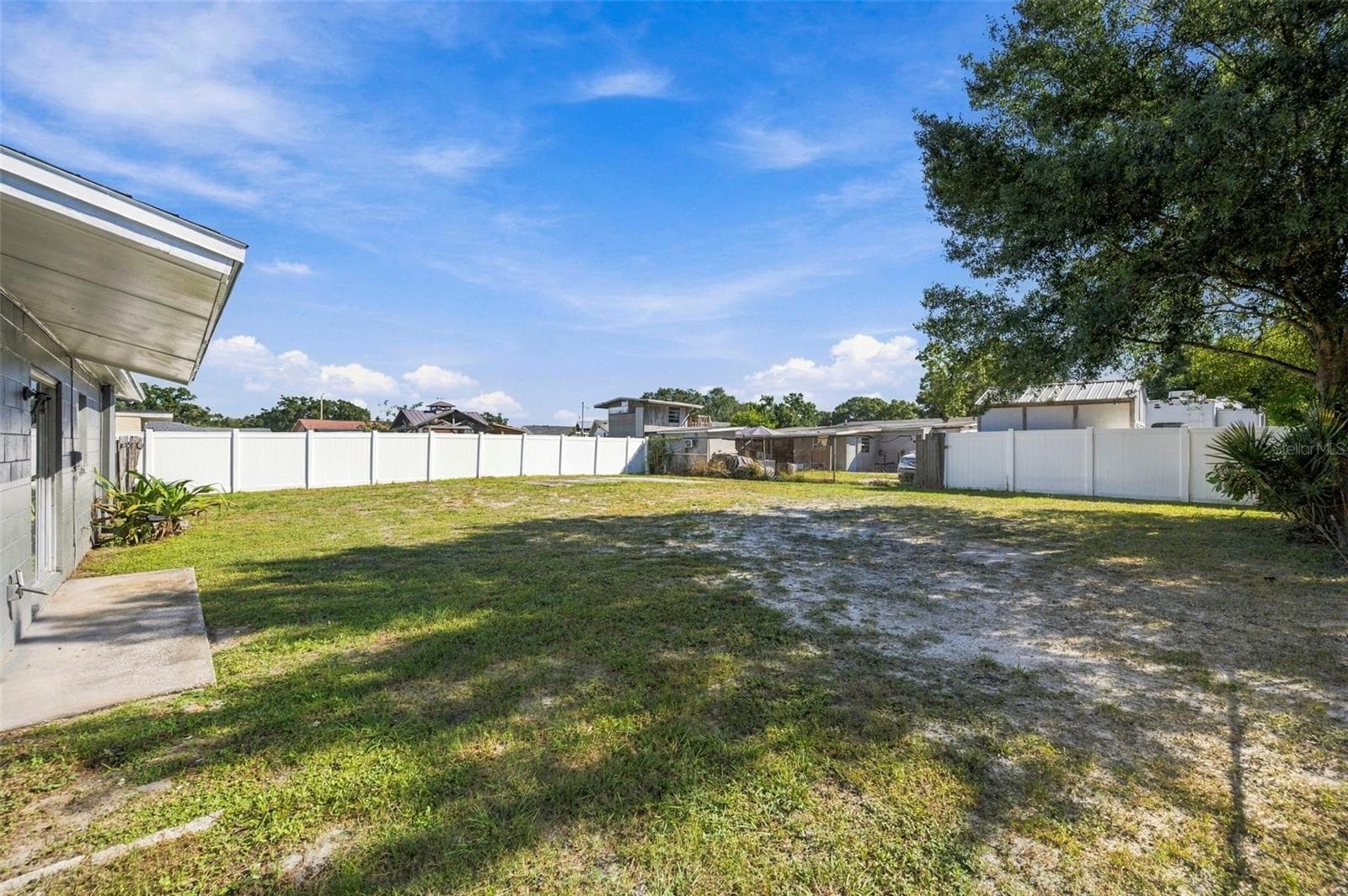 Single Family Residence at 8527 GOLD RIDGE CIR, TAMPA, photo 18 of 23