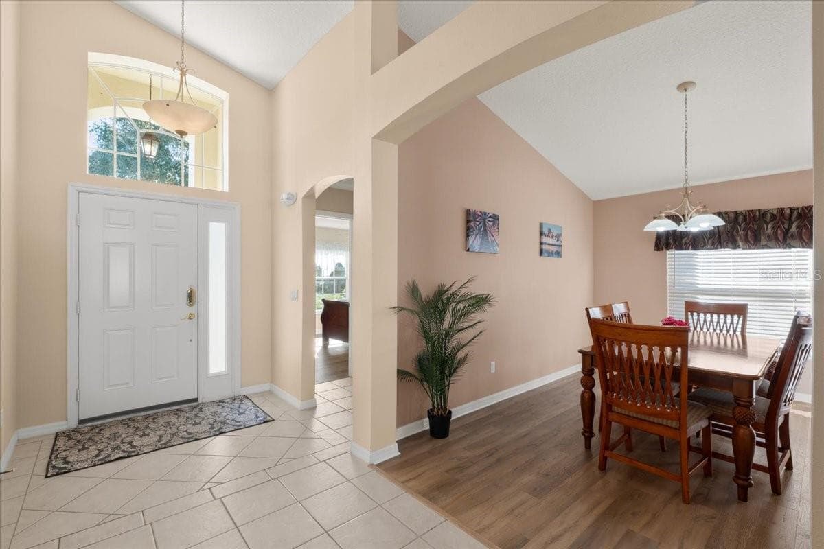 Single Family Residence at 126 HENLEY CIR, DAVENPORT, photo 3 of 50