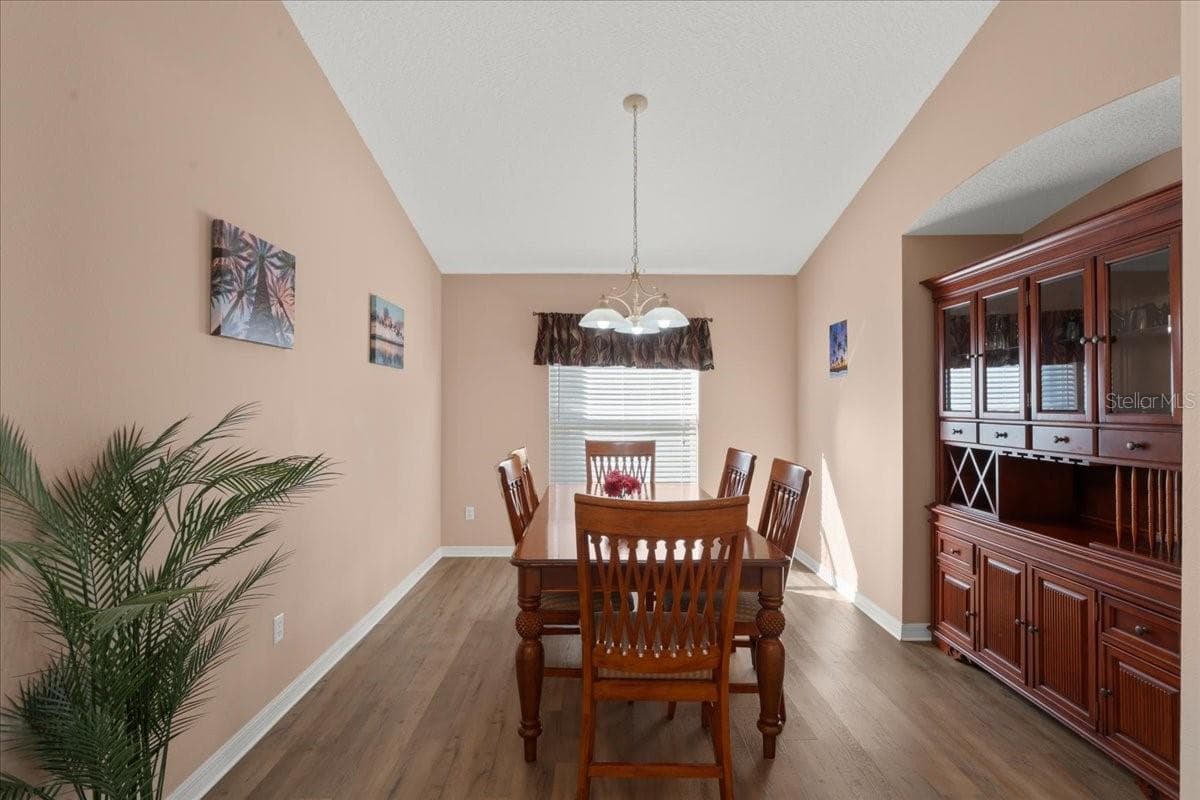 Single Family Residence at 126 HENLEY CIR, DAVENPORT, photo 4 of 50