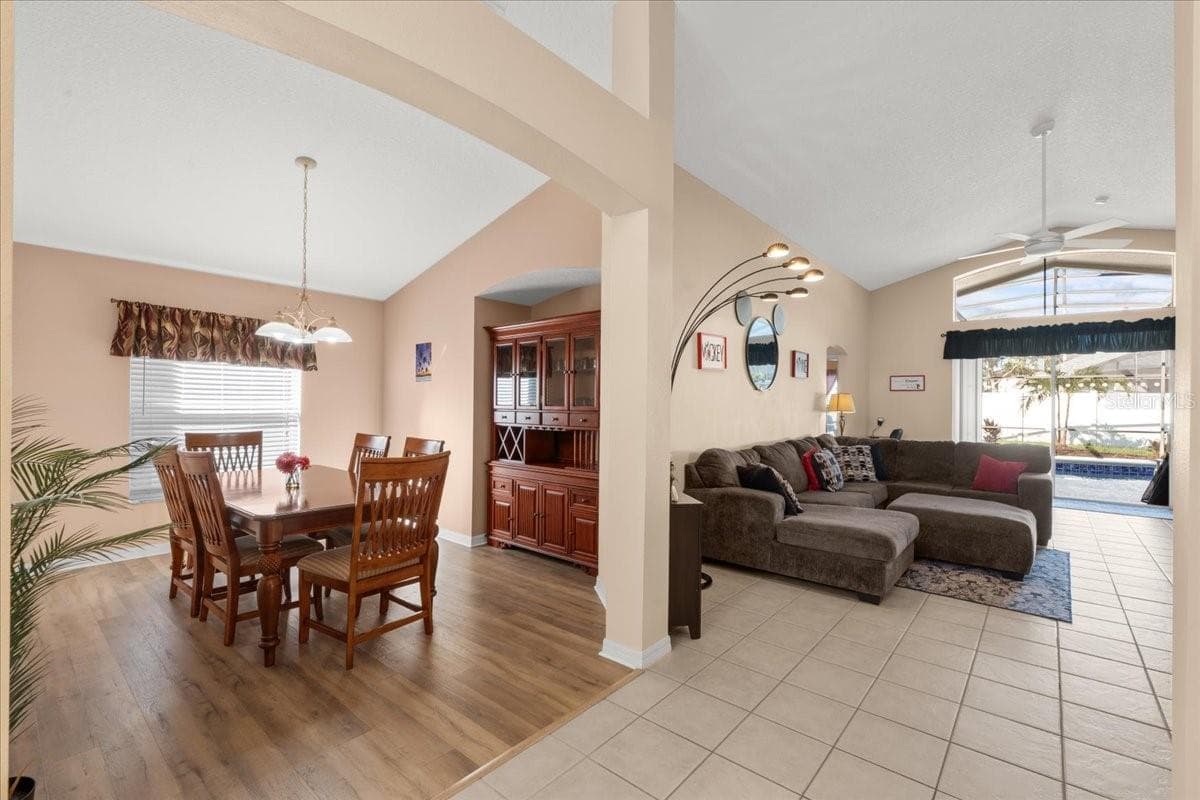 Single Family Residence at 126 HENLEY CIR, DAVENPORT, photo 5 of 50