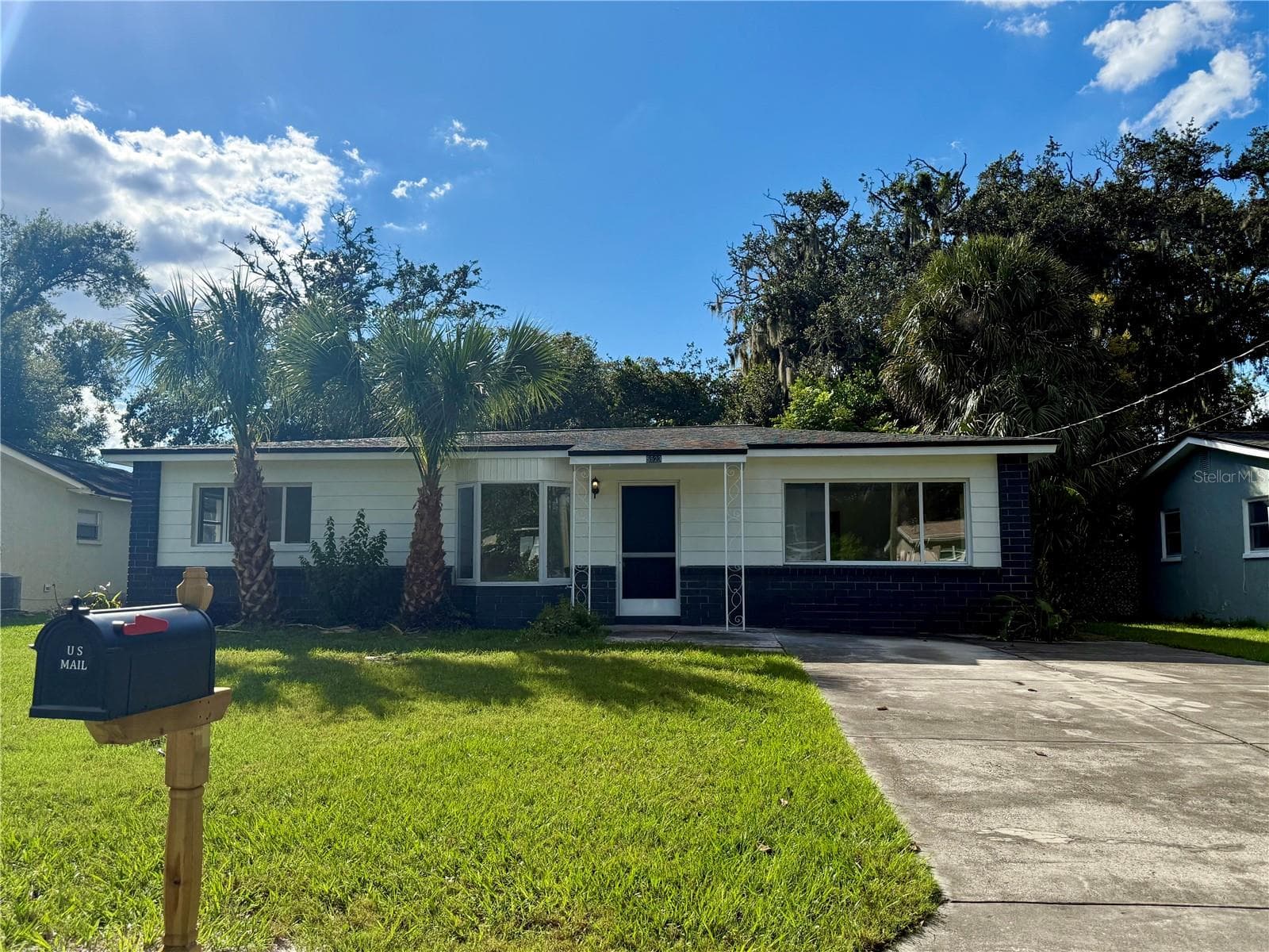 5523 MAGNOLIA WAY