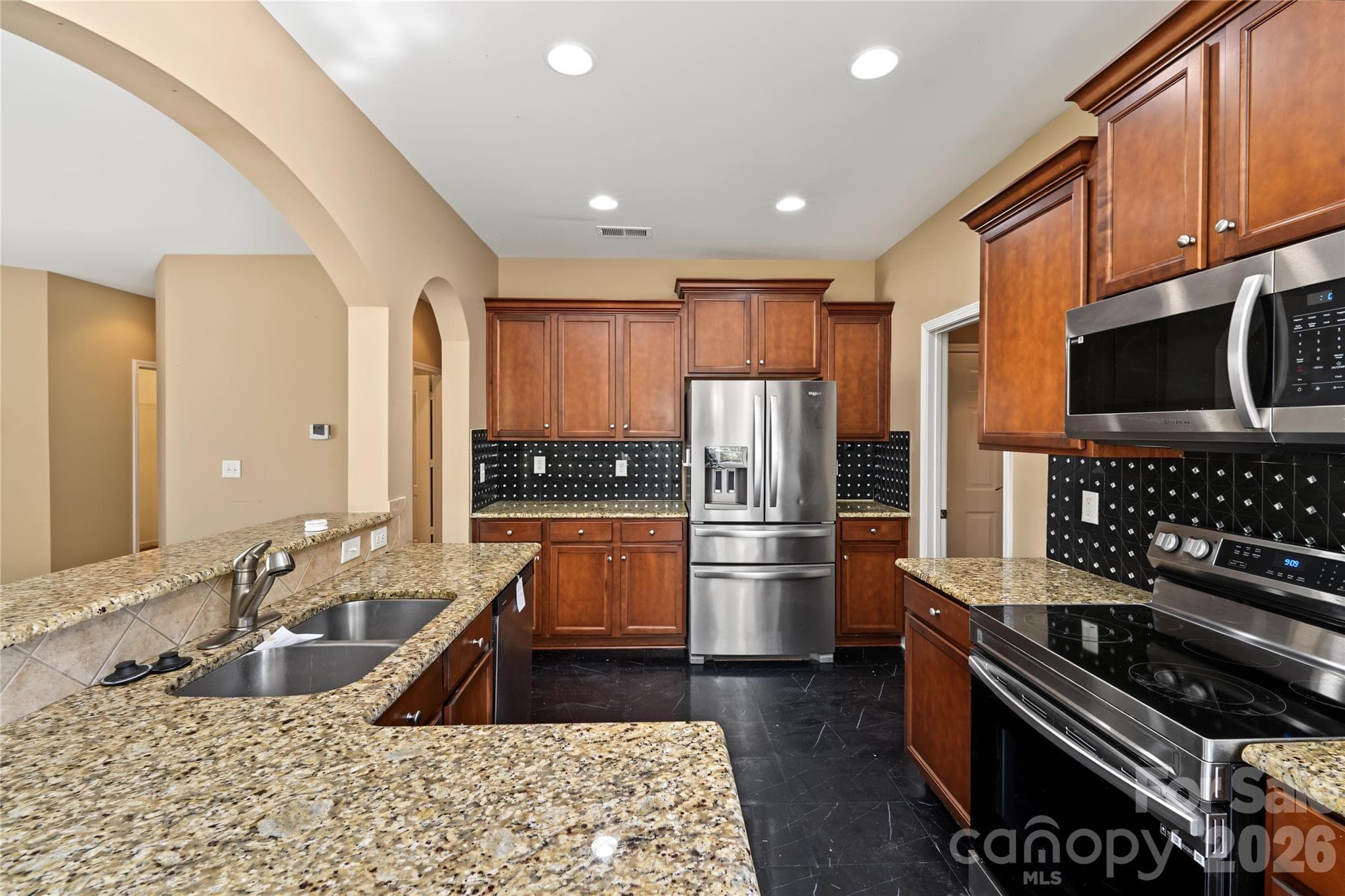 Single Family Residence at 9738 Loughlin Lane, Charlotte, photo 3 of 42