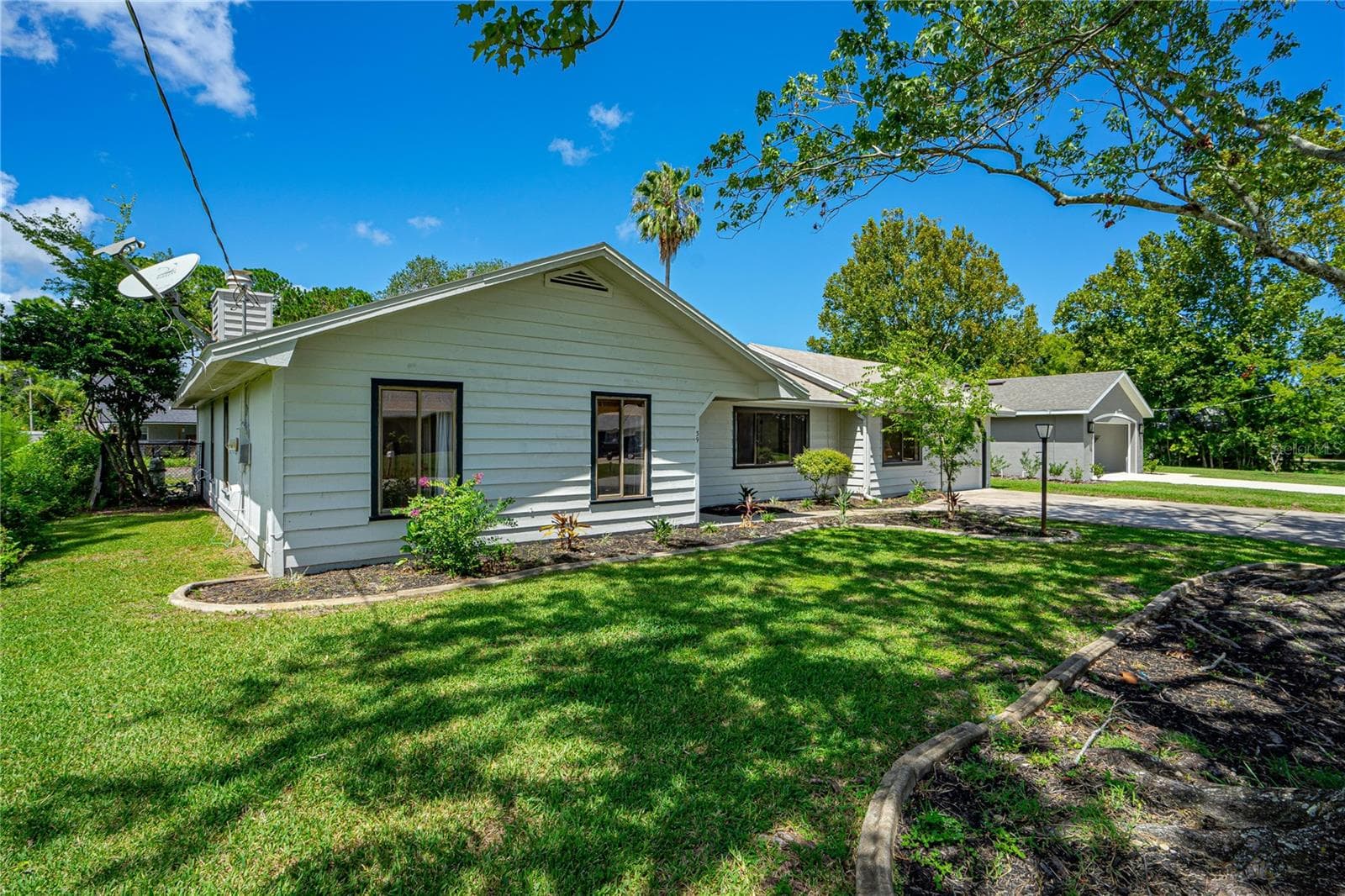 39 FLEETWOOD DR