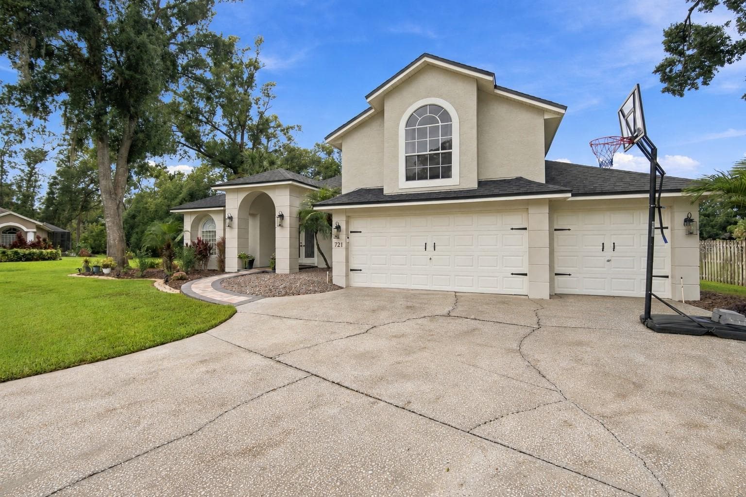 Single Family Residence at 721 FAYETTE PL, LUTZ, photo 4 of 63