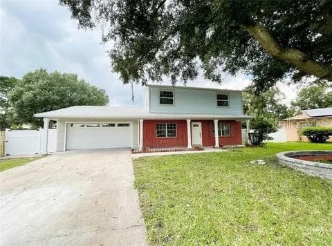 2506 PARADISE CIR
