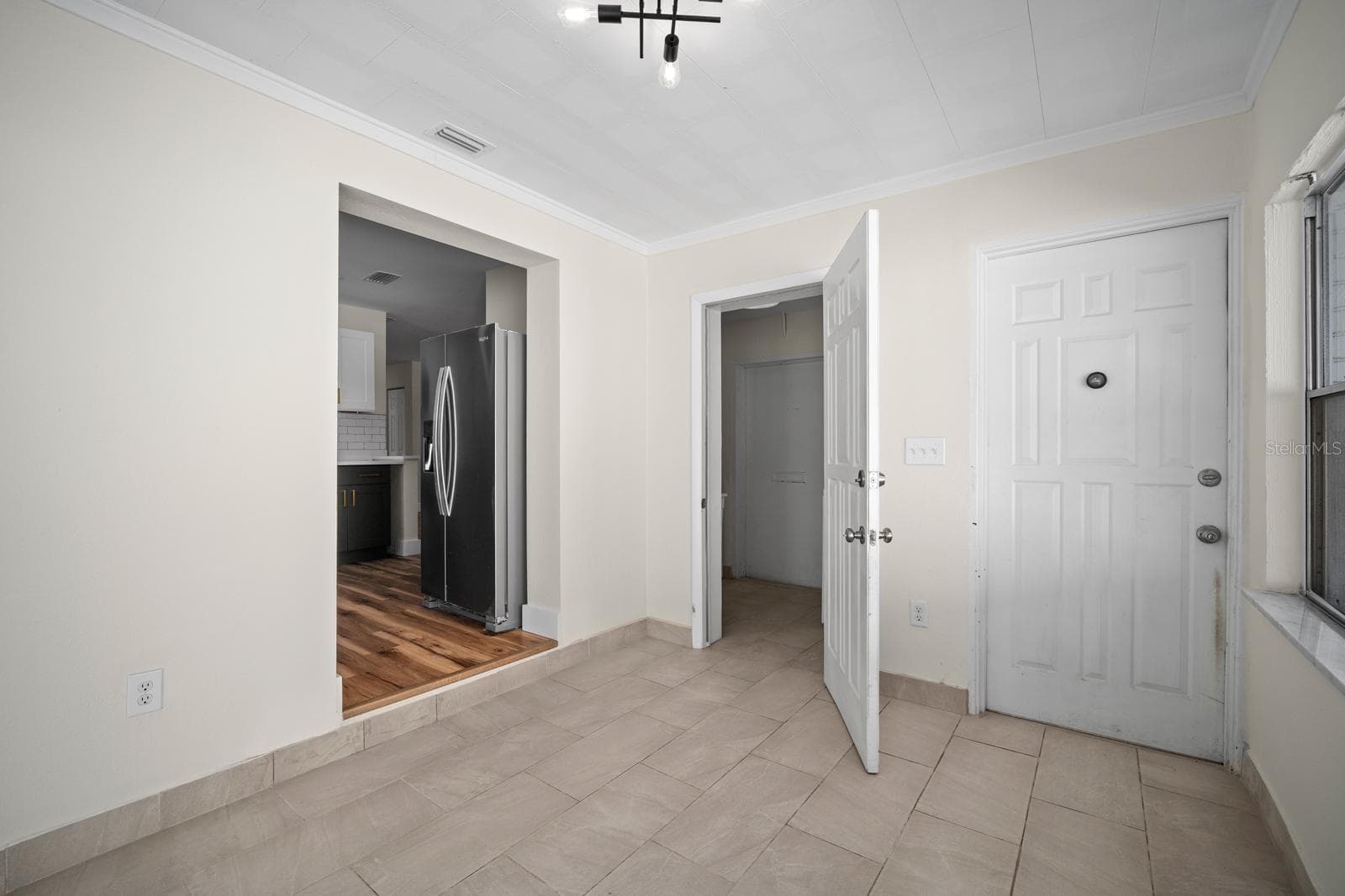 Single Family Residence at 4512 S LOIS AVE, TAMPA, photo 15 of 37