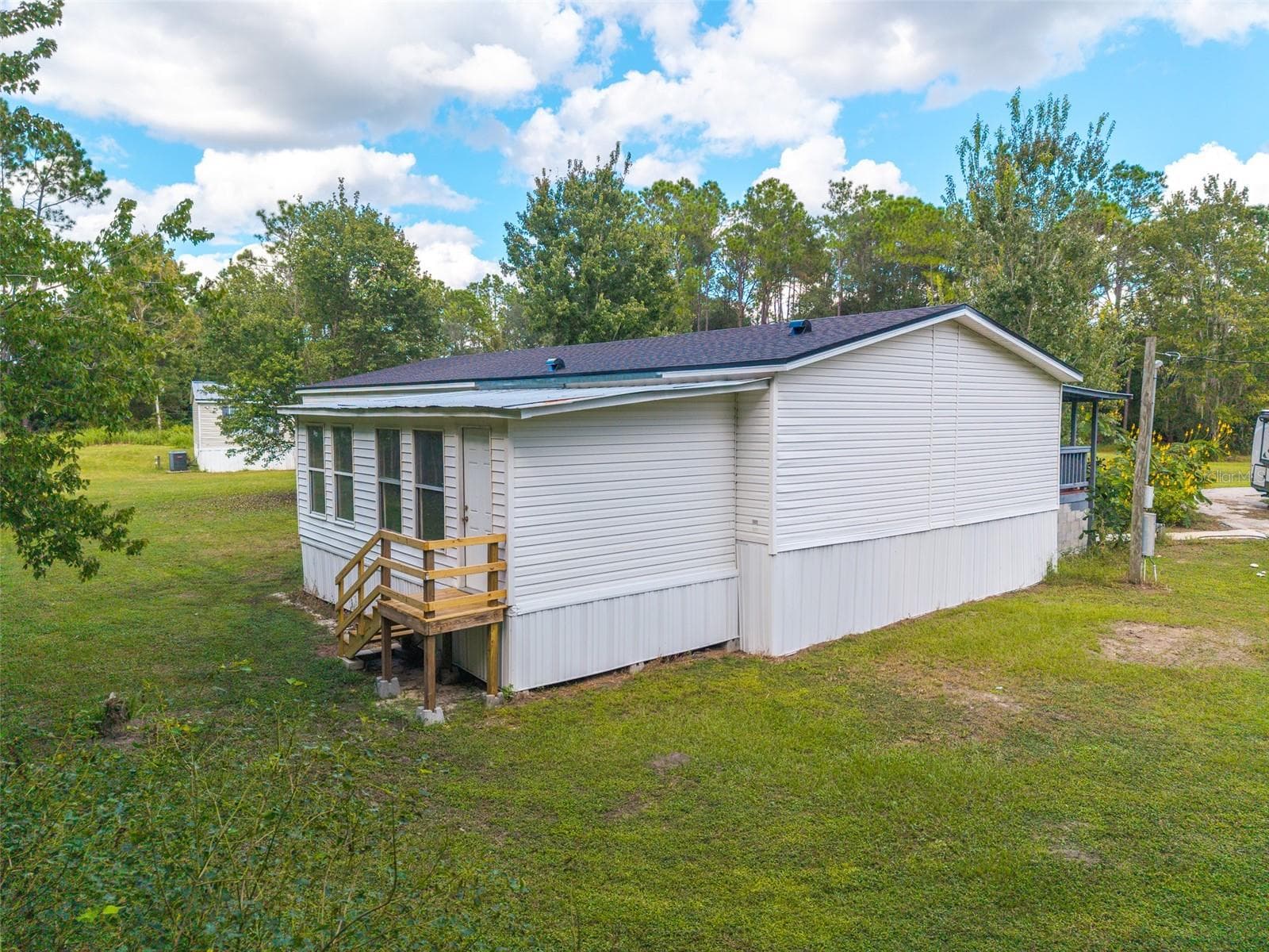 Manufactured Home at 17822 COMMONWEALTH AVE N, POLK CITY, photo 27 of 39