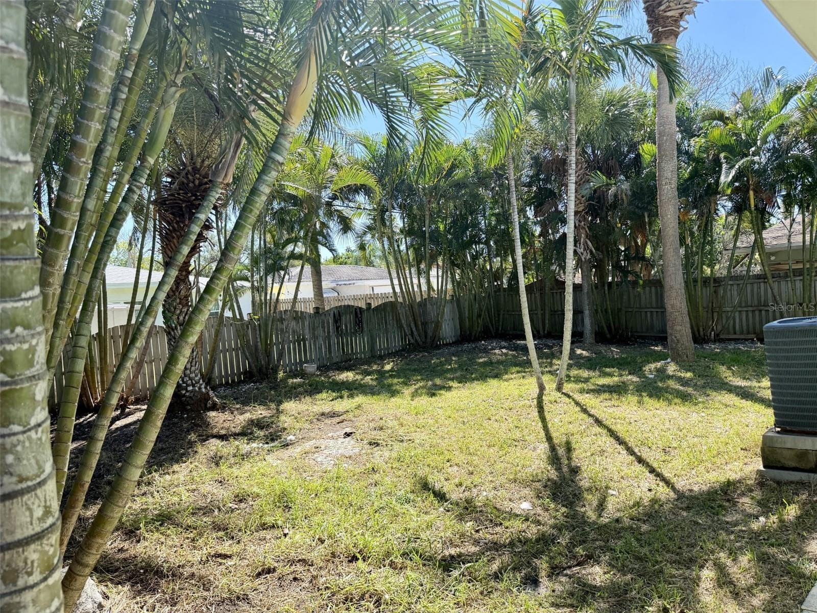 Single Family Residence at 929 BRUCE AVE, CLEARWATER, photo 4 of 6