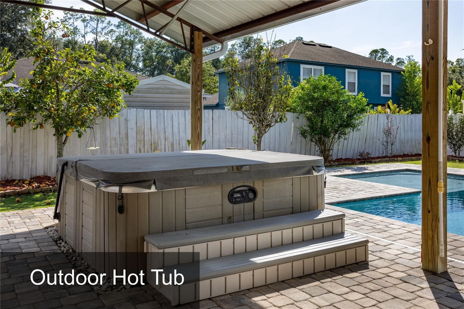 Outdoor Hot Tub - 24533 SW 11TH RD, NEWBERRY