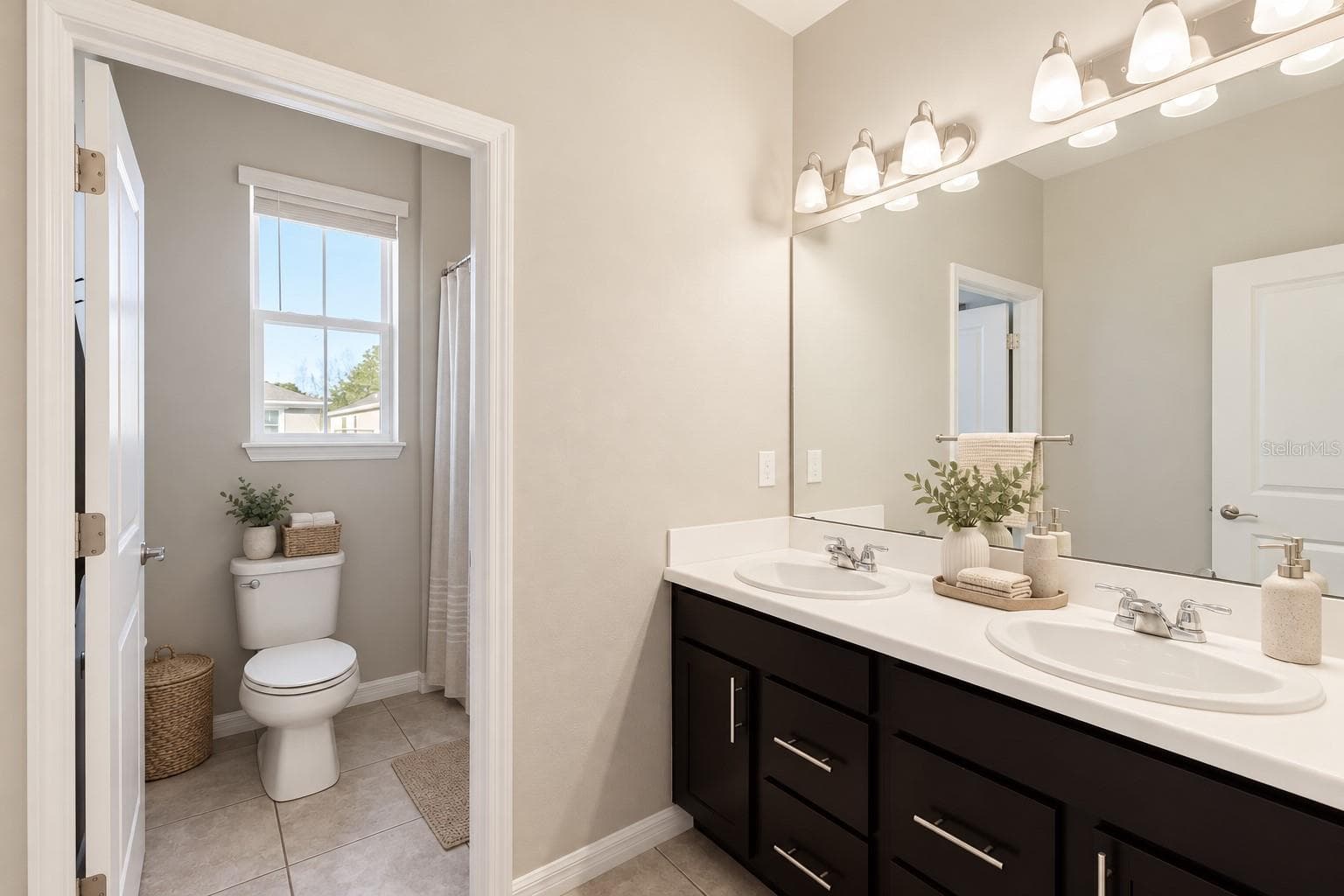 Single Family Residence at 16012 MICELLI DR, WINTER GARDEN, photo 42 of 62