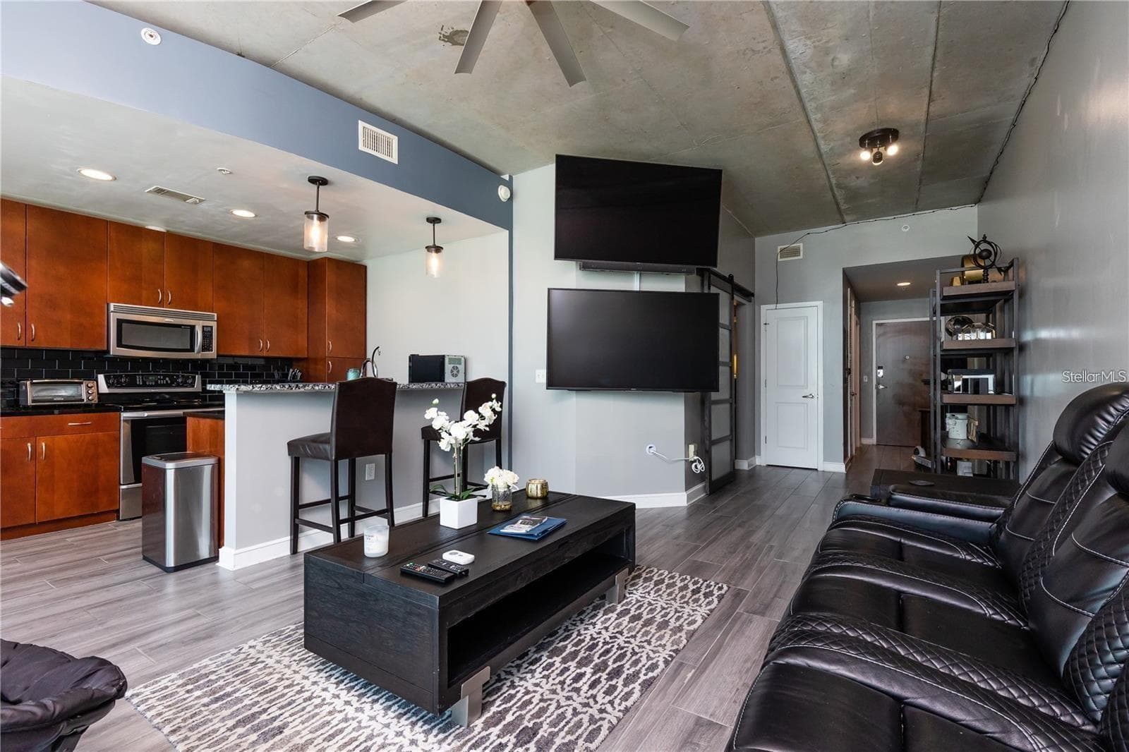 Condominium at 777 N ASHLEY DR #2209, TAMPA, photo 6 of 14