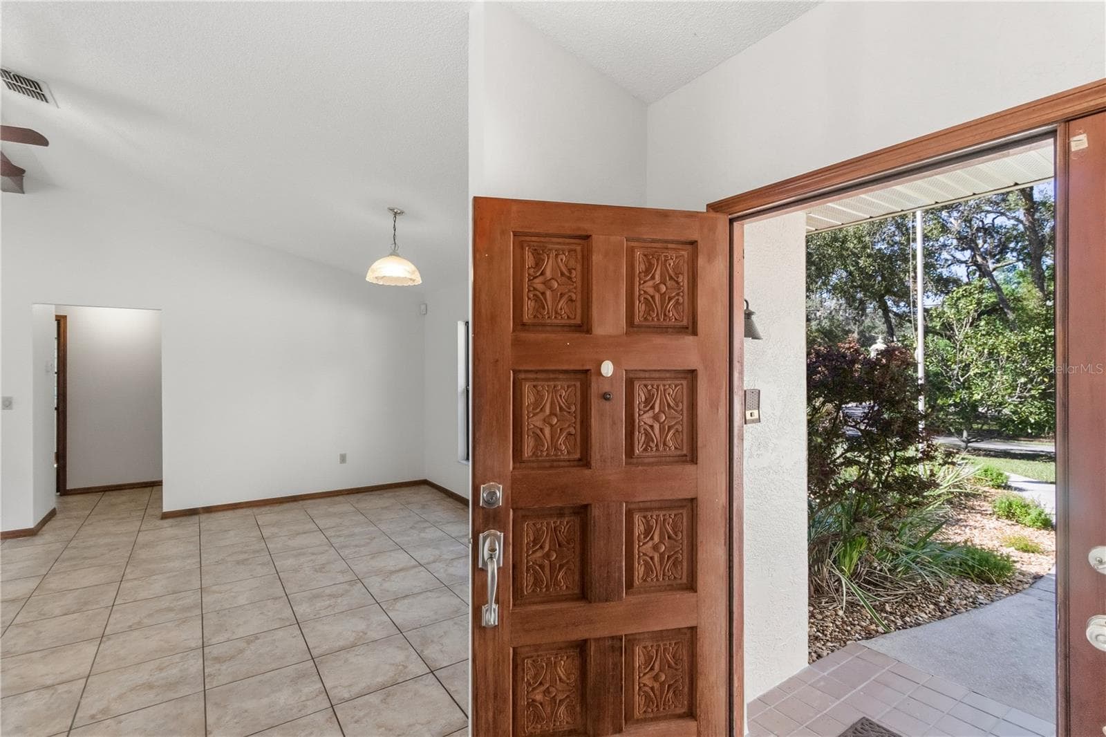 Single Family Residence at 18644 FURMAN DR, SPRING HILL, photo 16 of 77