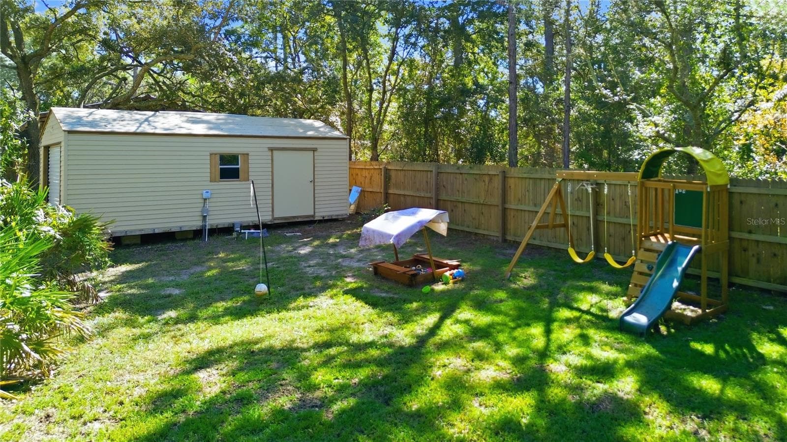 Single Family Residence at 18644 FURMAN DR, SPRING HILL, photo 52 of 77