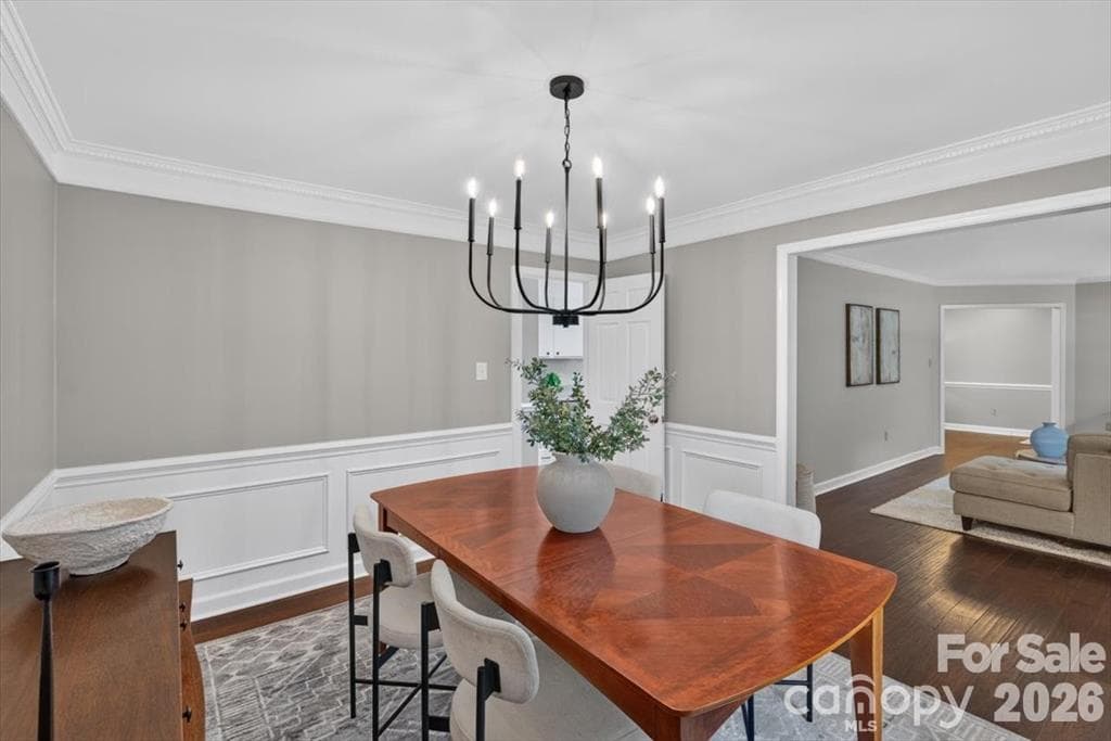 Single Family Residence at 4124 Bridgewood Lane, Charlotte, photo 13 of 32