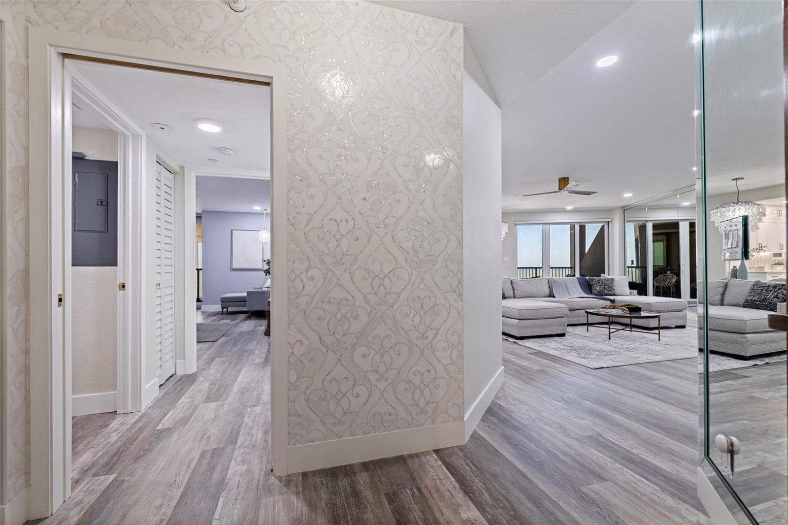 Condominium at 1600 GULF BLVD #1112, CLEARWATER, photo 7 of 59