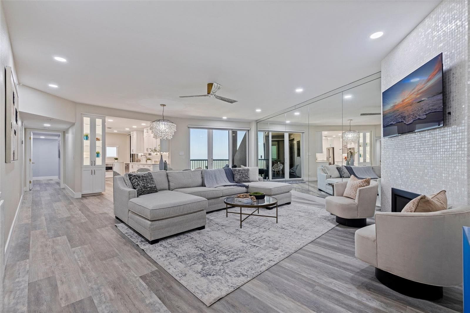 Condominium at 1600 GULF BLVD #1112, CLEARWATER, photo 8 of 59