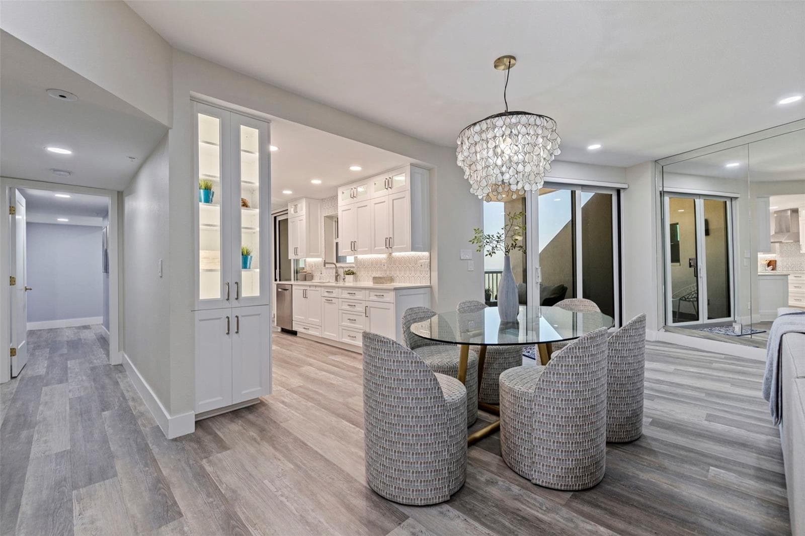 Condominium at 1600 GULF BLVD #1112, CLEARWATER, photo 11 of 59
