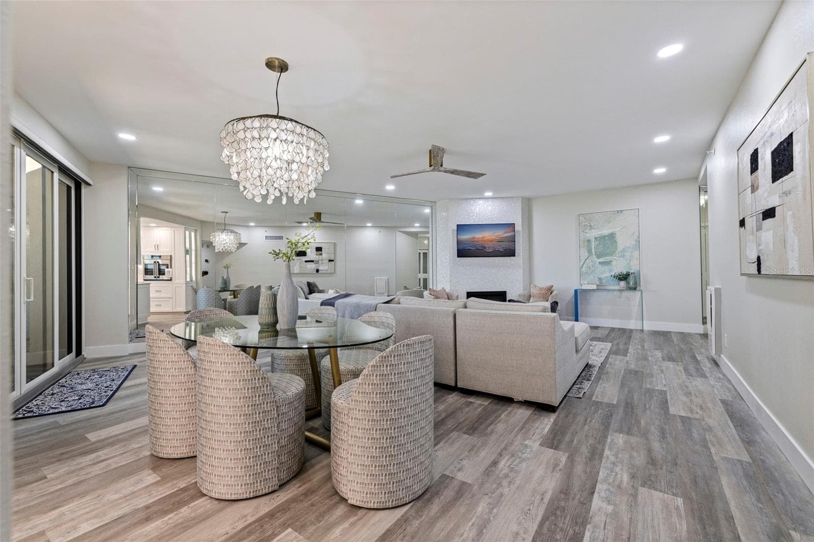 Condominium at 1600 GULF BLVD #1112, CLEARWATER, photo 12 of 59
