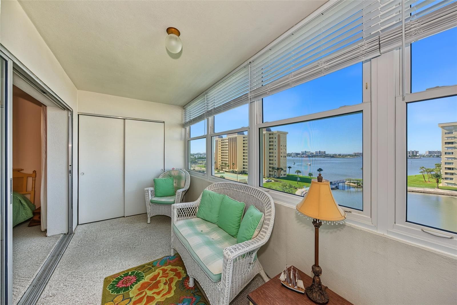 Lanai - 4575 COVE CIR #709, ST PETERSBURG