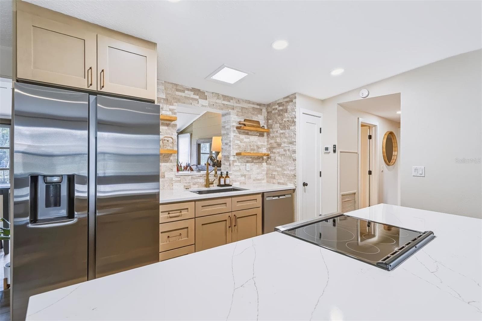 Single Family Residence at 13524 COUNTRY CLUB DR, TAVARES, photo 25 of 78