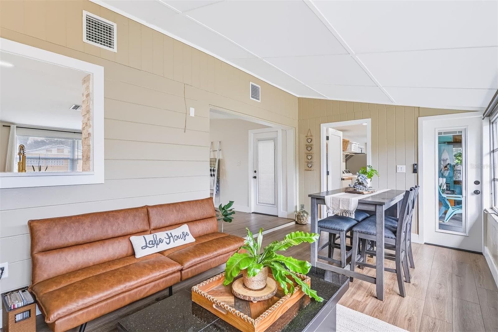 Single Family Residence at 13524 COUNTRY CLUB DR, TAVARES, photo 30 of 78