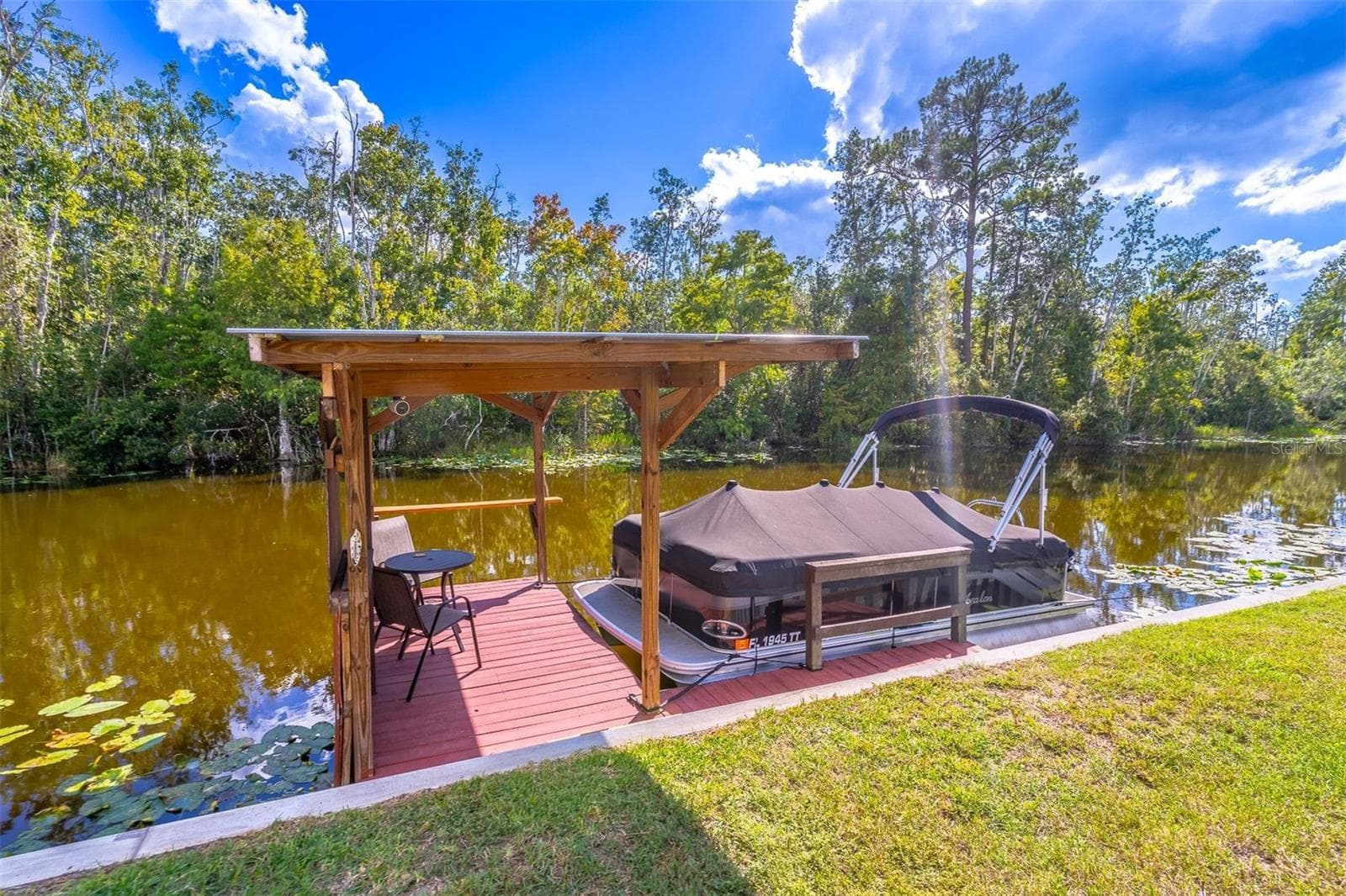 Single Family Residence at 13524 COUNTRY CLUB DR, TAVARES, photo 53 of 78