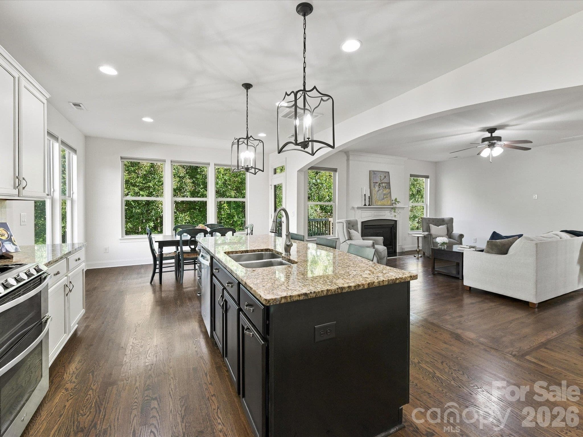 Single Family Residence at 522 Iron Horse Lane, Midland, photo 9 of 47