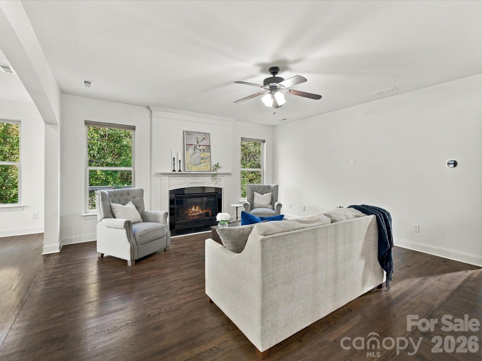 Single Family Residence at 522 Iron Horse Lane, Midland, photo 11 of 47
