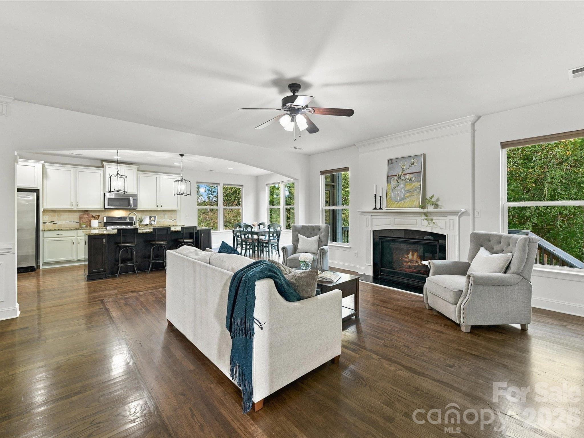 Single Family Residence at 522 Iron Horse Lane, Midland, photo 12 of 47