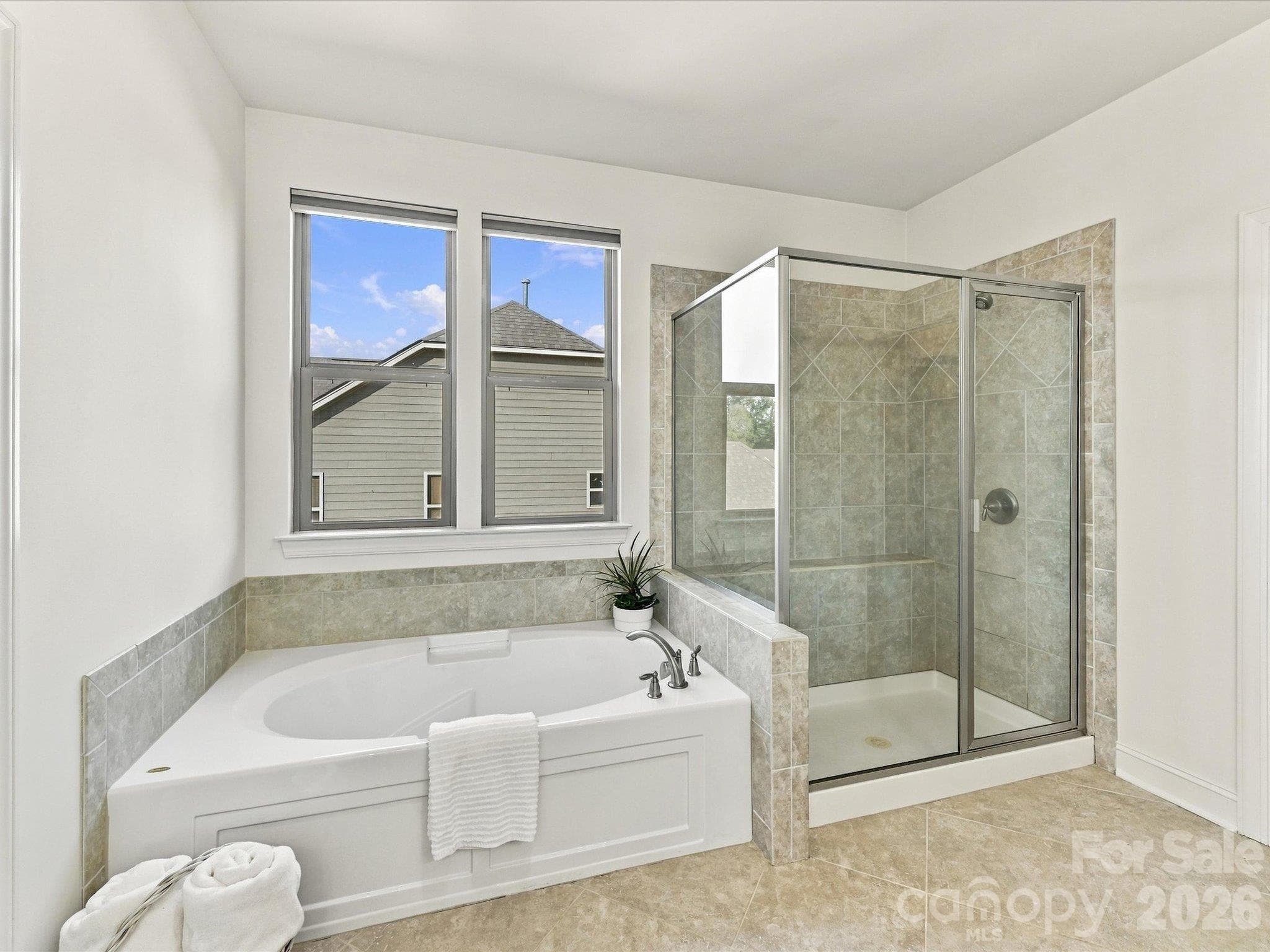 Single Family Residence at 522 Iron Horse Lane, Midland, photo 20 of 47