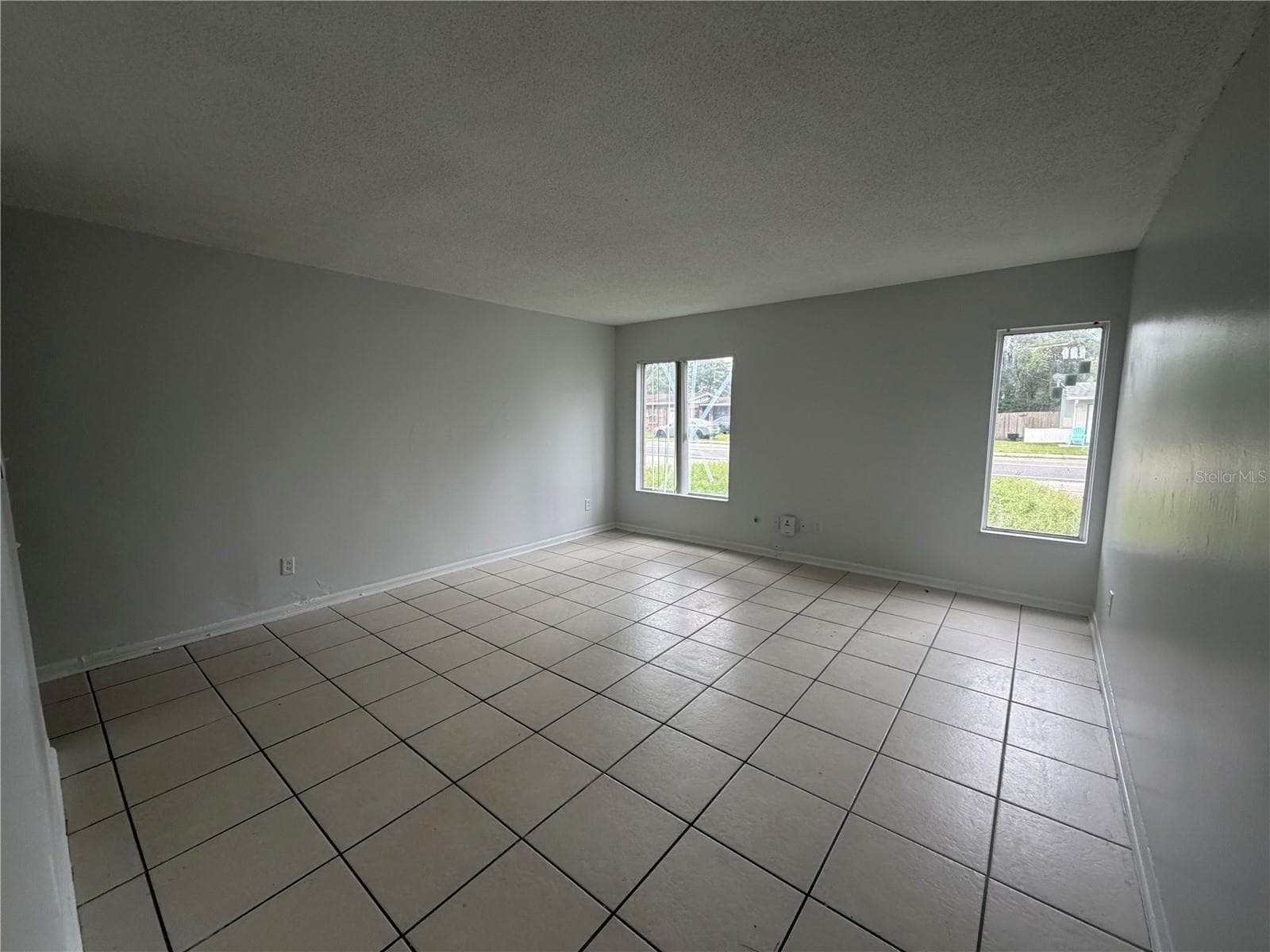Duplex at 737 E CHURCH AVE, LONGWOOD, photo 5 of 21