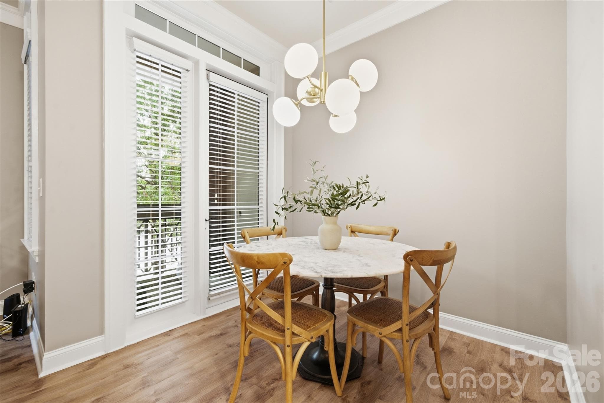 Condominium at 2810 Selwyn Avenue, Charlotte, photo 9 of 28