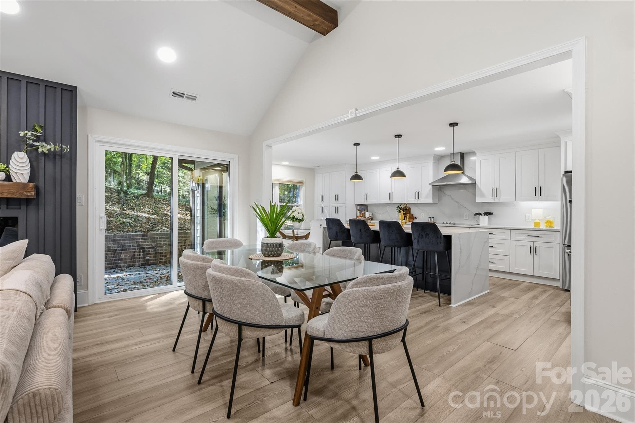 Seamless flow connects dining, cooking, and conversation - 16 Tanglewood Road, Lake Wylie
