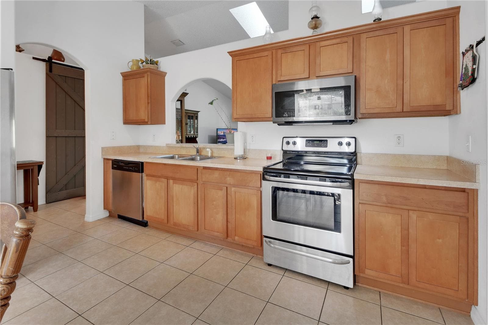 Plenty of storage - 9 PERTHSHIRE LN, PALM COAST