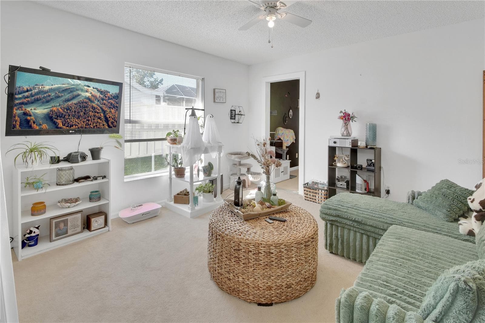 Middle bedroom/family room leads to bedroom 4 - 9 PERTHSHIRE LN, PALM COAST