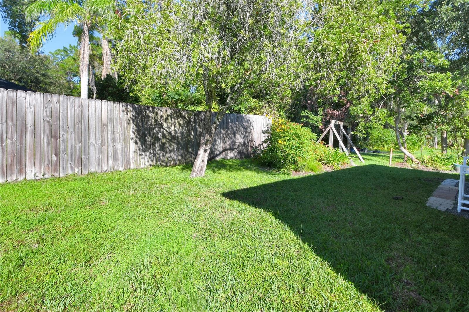 Single Family Residence at 9 PERTHSHIRE LN, PALM COAST, photo 24 of 28