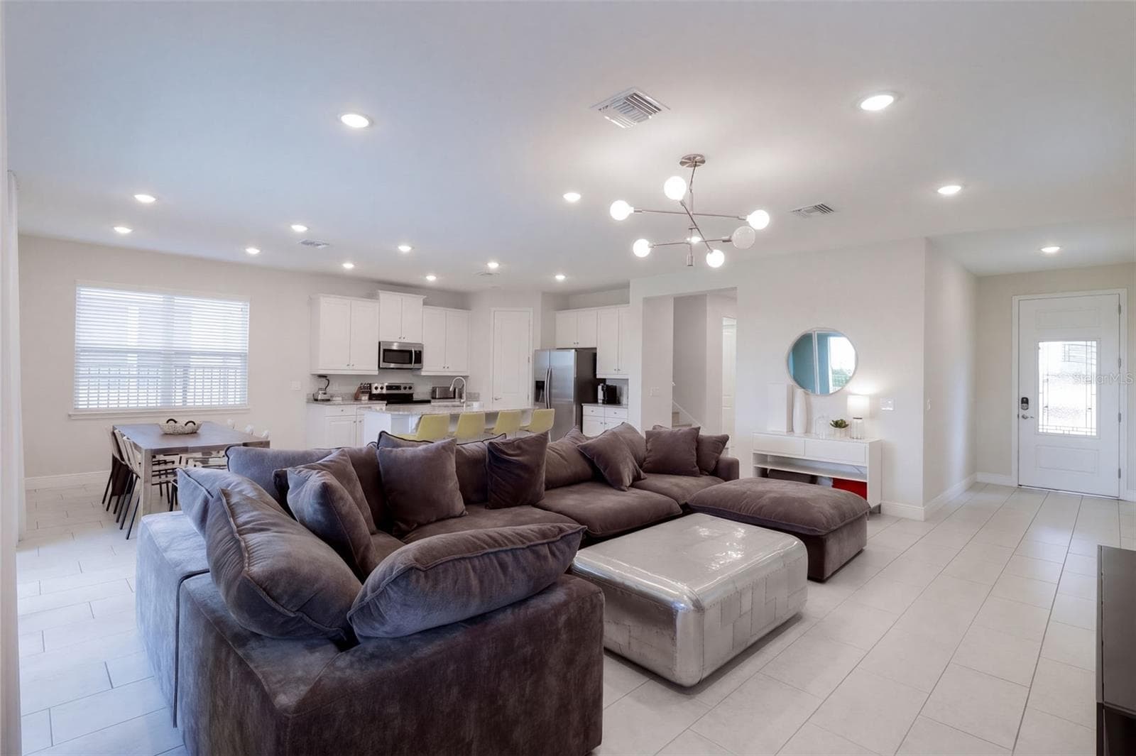 Single Family Residence at 7779 WESTLAND DR, KISSIMMEE, photo 6 of 33
