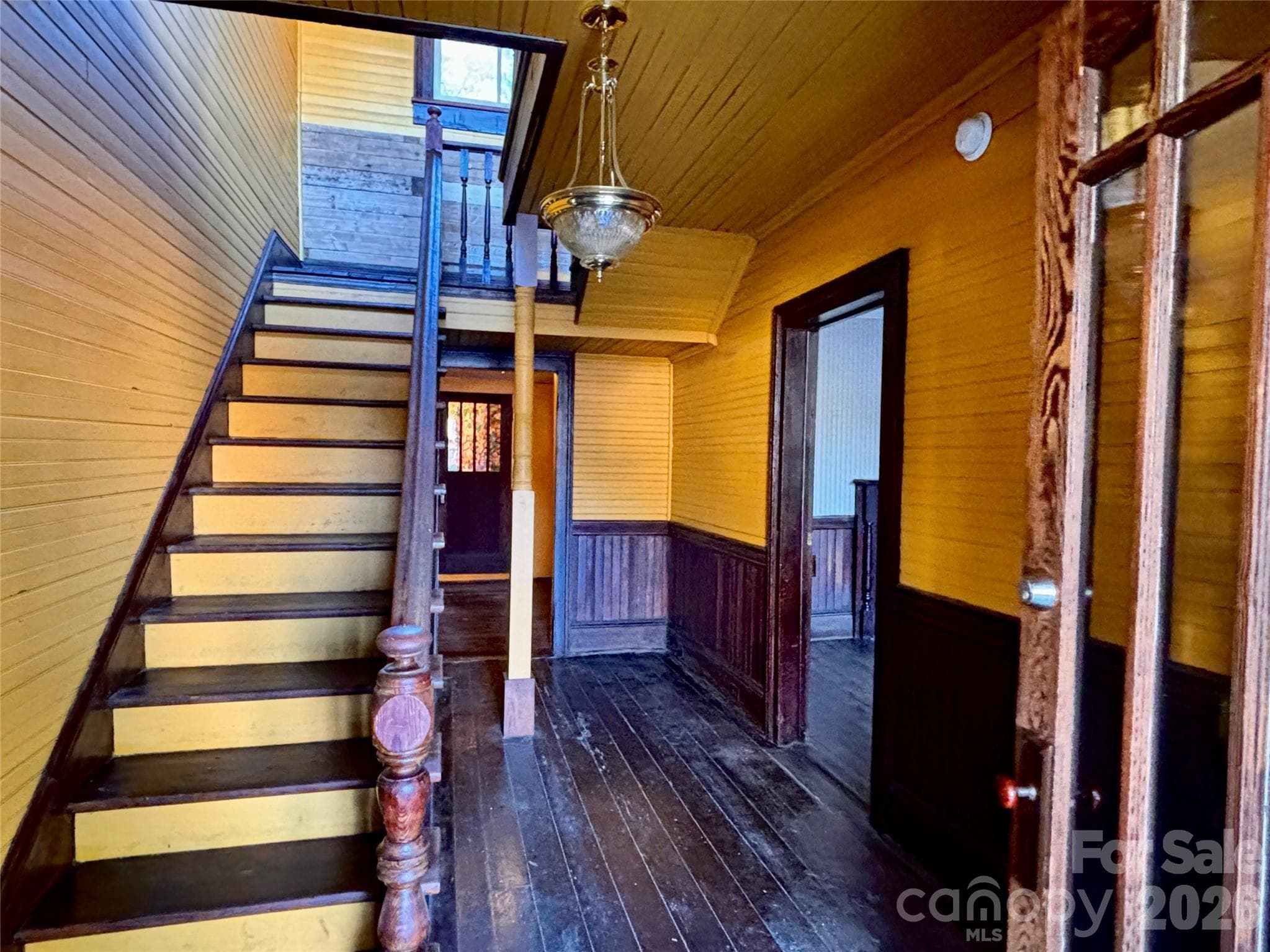 Single Family Residence at 907 S Fulton Street, Salisbury, photo 4 of 23