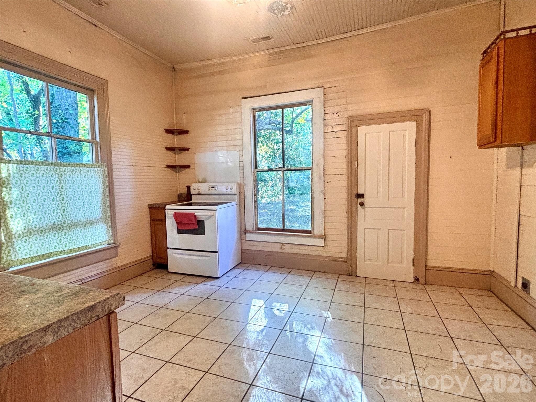 Single Family Residence at 907 S Fulton Street, Salisbury, photo 9 of 23