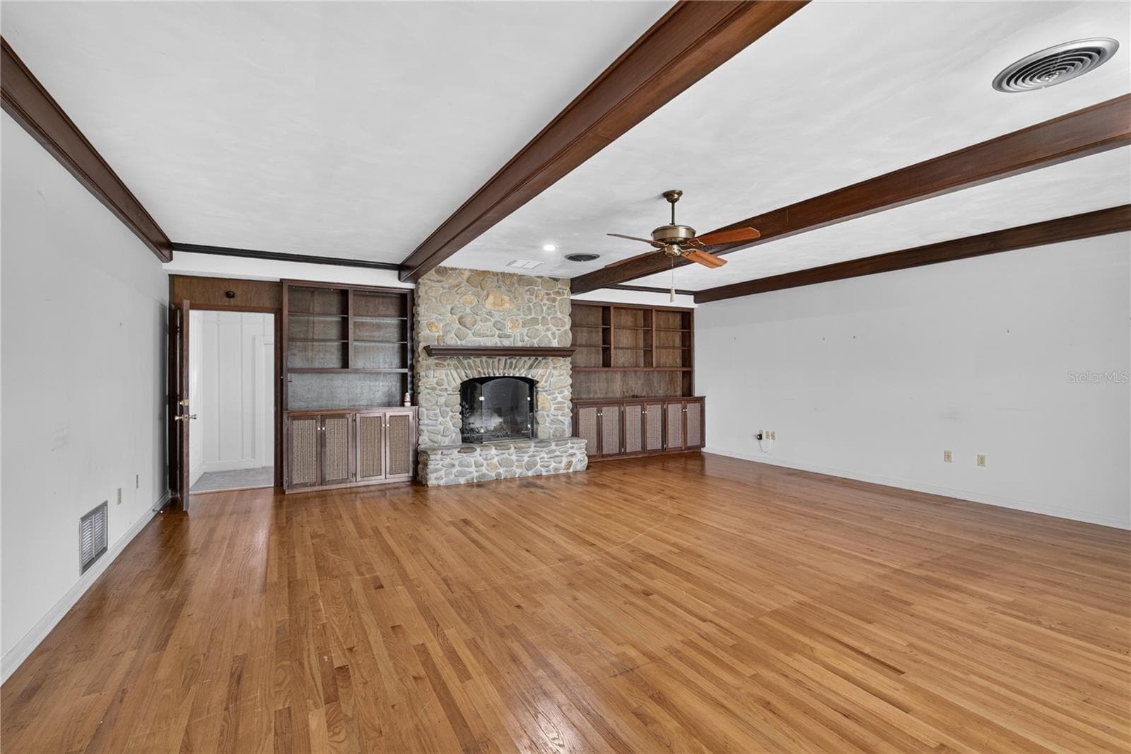 Single Family Residence at 2000 FAIRWAY DR, EUSTIS, photo 6 of 40