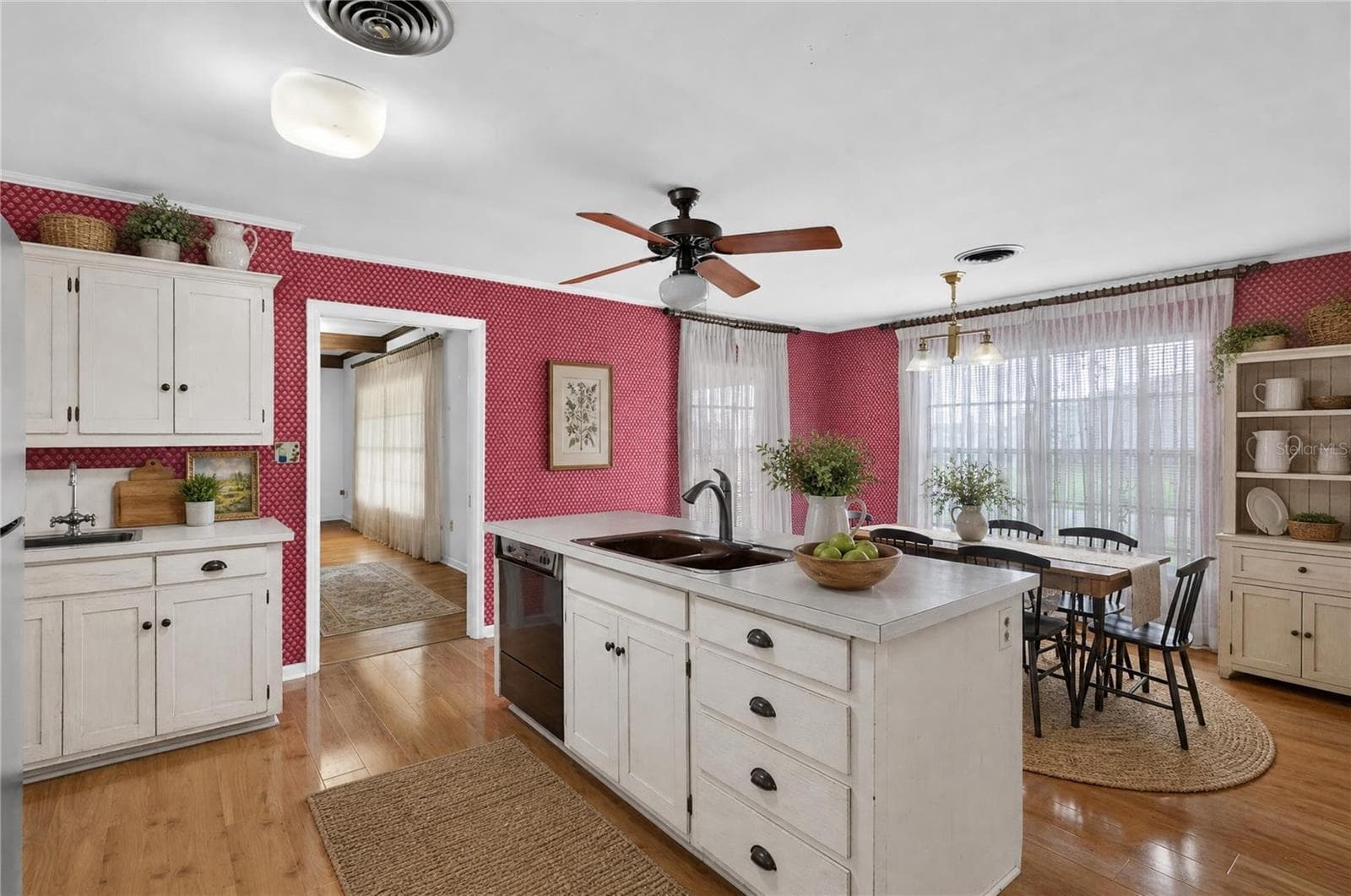 Single Family Residence at 2000 FAIRWAY DR, EUSTIS, photo 14 of 40
