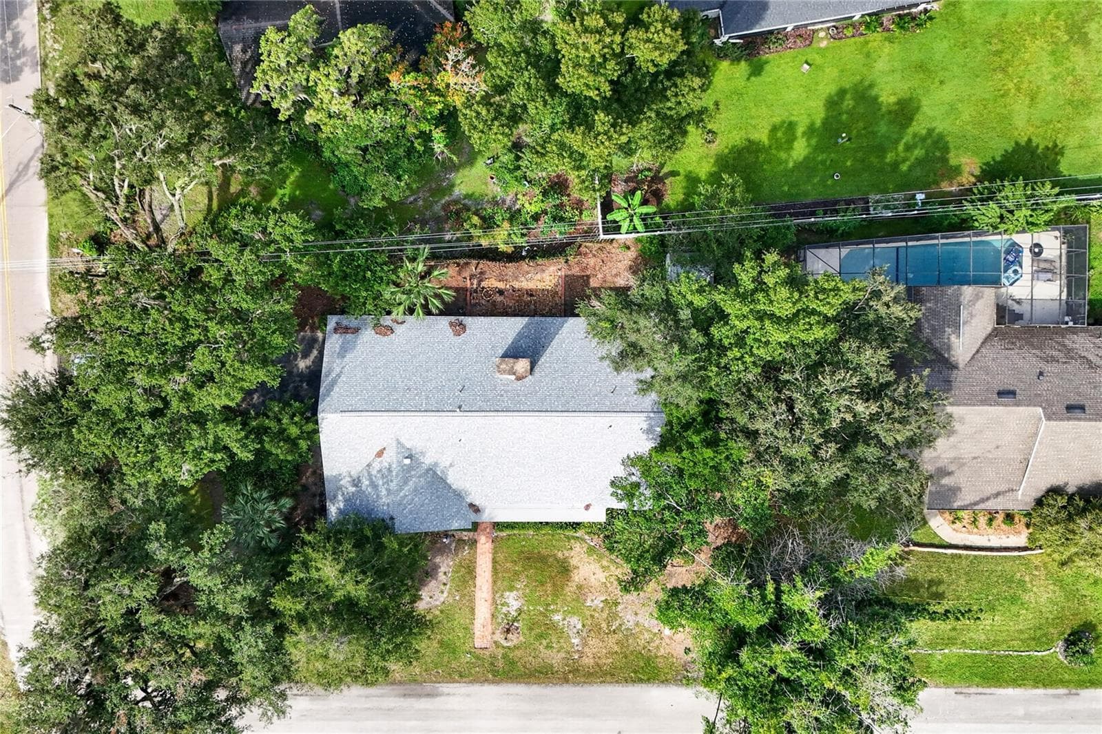 Single Family Residence at 2000 FAIRWAY DR, EUSTIS, photo 38 of 40