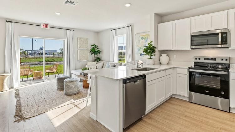 Townhouse at 1638 EAST BAY ST, SARASOTA, photo 5 of 17
