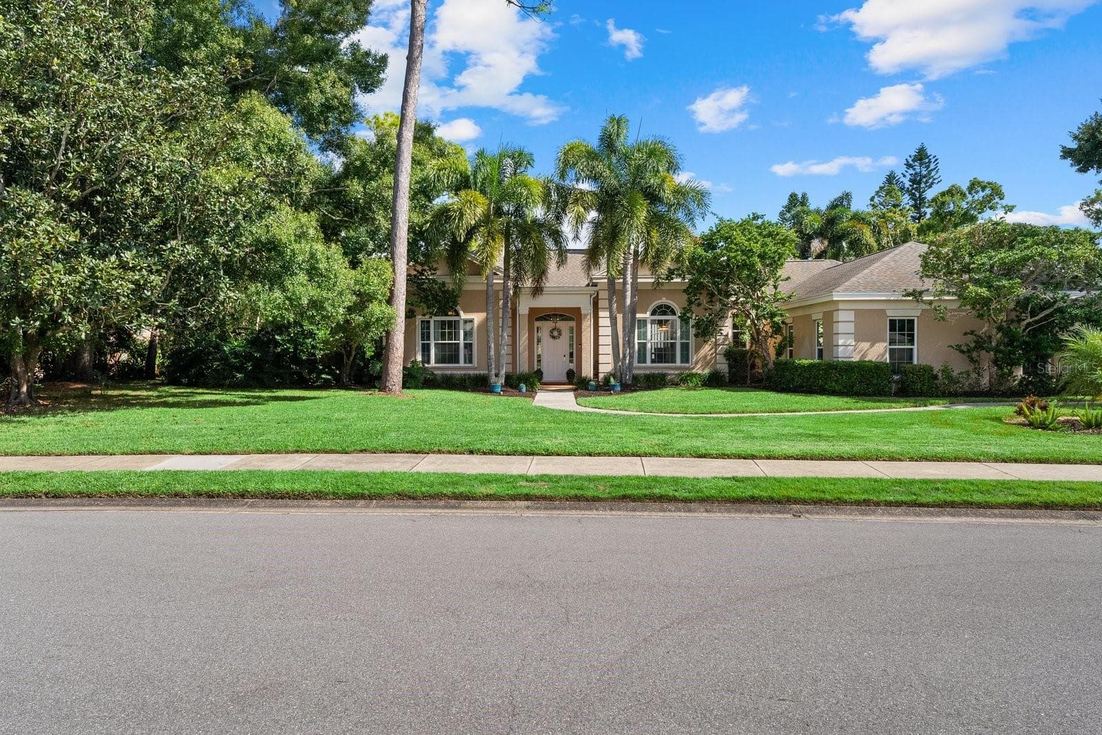Single Family Residence at 7303 WEEPING WILLOW DR, SARASOTA, photo 3 of 54