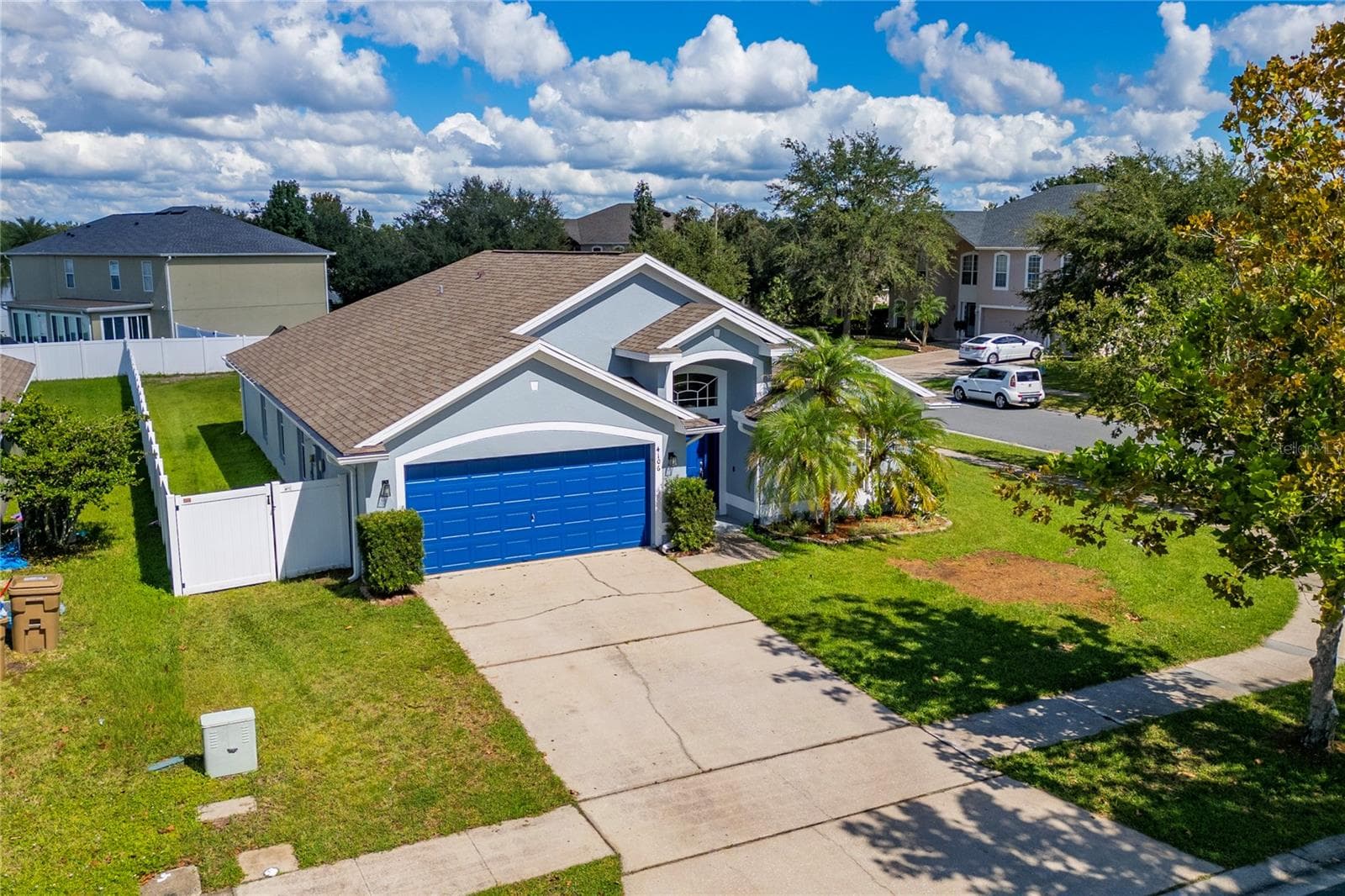 Single Family Residence at 4106 LONGWORTH LOOP, KISSIMMEE, photo 3 of 35